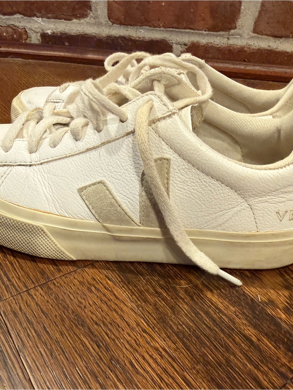 Veja Low-Top Sneakers in Off-White/Cream